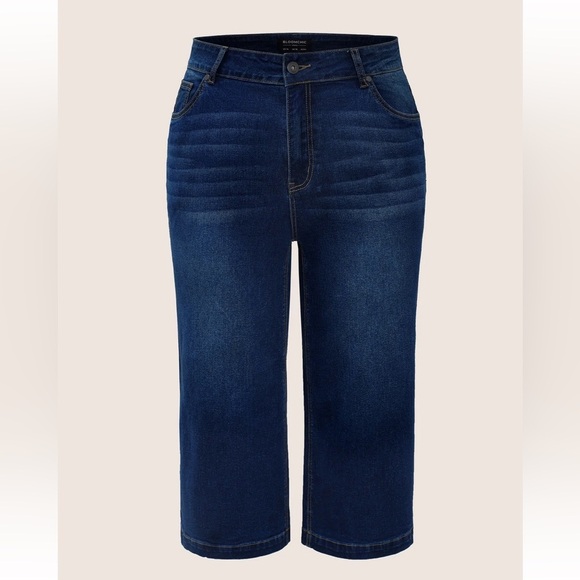 BloomChic Plus Size 2XL Medium Wash Wide Leg High Stretch Capri Jeans - Picture 6 of 7